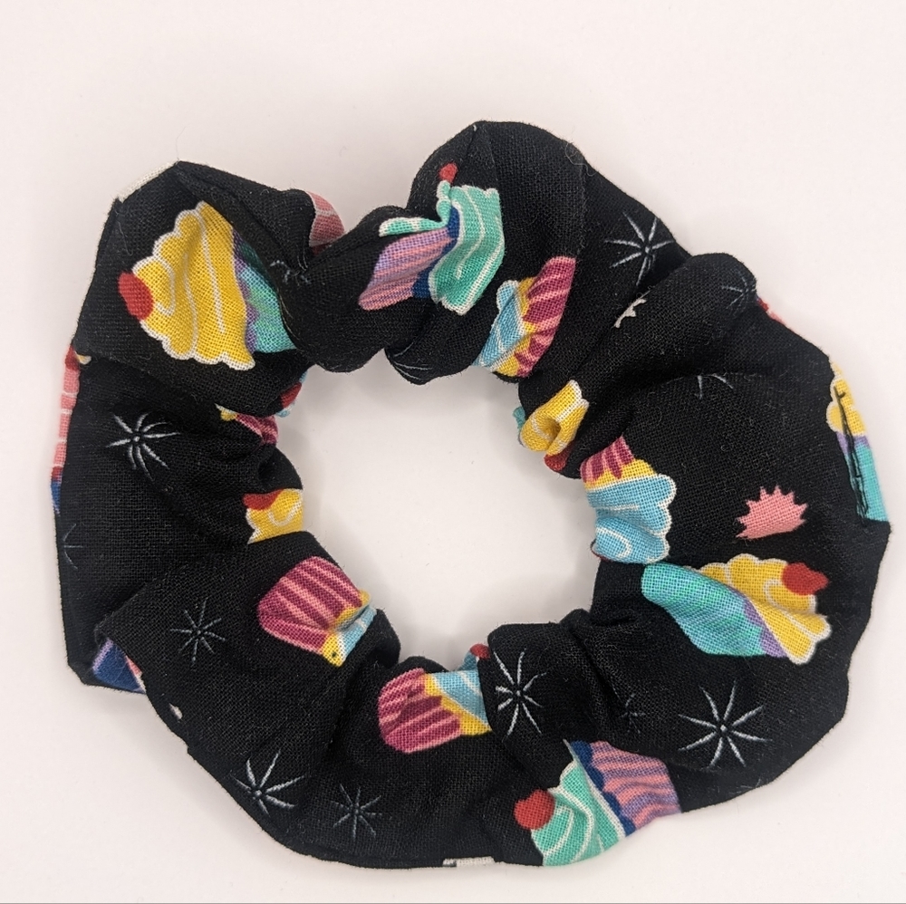 Fun Scrunchie Trio - Picture 4 of 4
